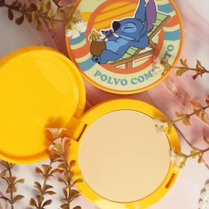 Trendy polvo compacto stitch.